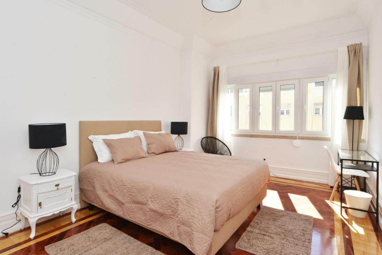 Guest House Avenida Lisbon Bagian luar foto