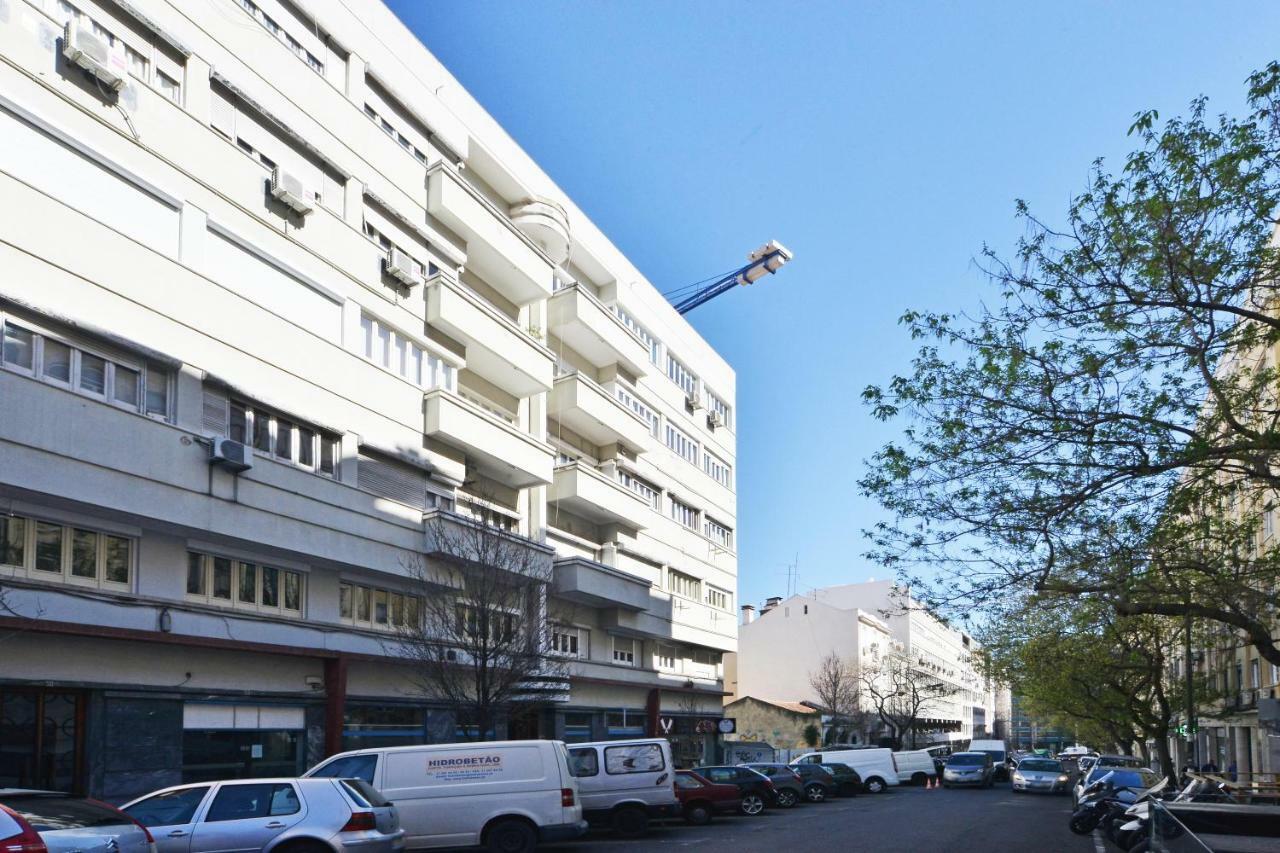 Guest House Avenida Lisbon Bagian luar foto