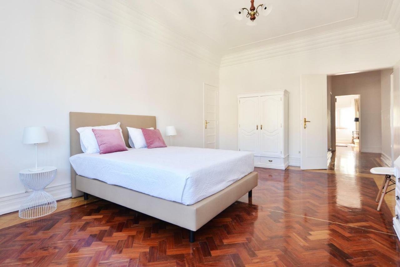 Guest House Avenida Lisbon Bagian luar foto